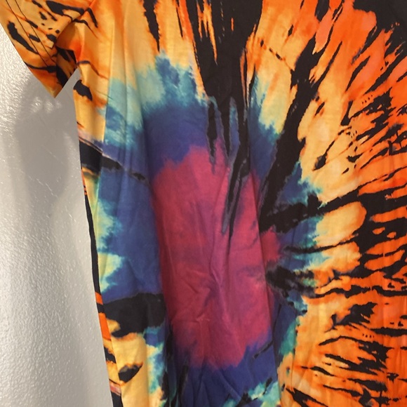 NEW Bright and Colorful Tie Dye Short sleeve T Shirt Plus size 2X - Picture 3 of 9